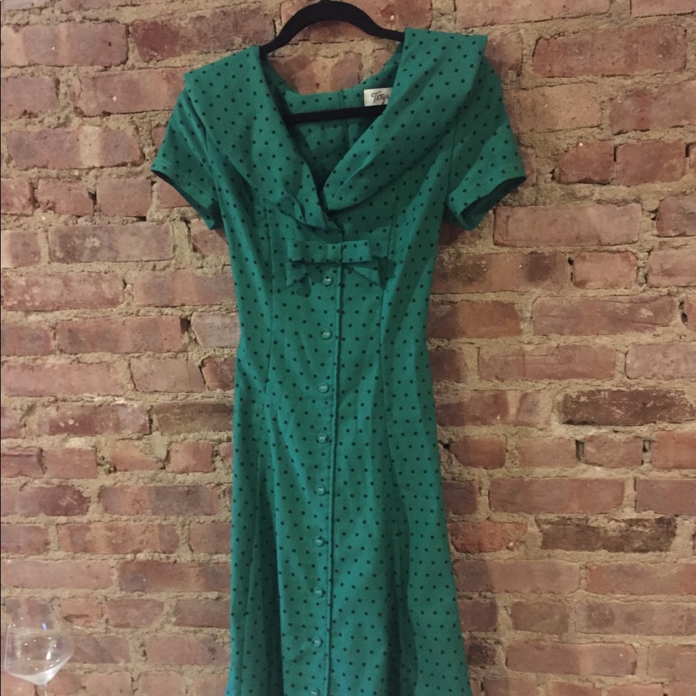 Retro green polka dot dress